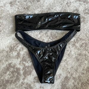 Triangle leather breathing suit